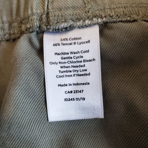 Talbots Womens 2X Military Green Shorts With Elastic Waist - Picture 4 of 5